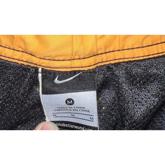 Men’s Nike Shorts Size Medium color Black and Yellow - Picture 2 of 3